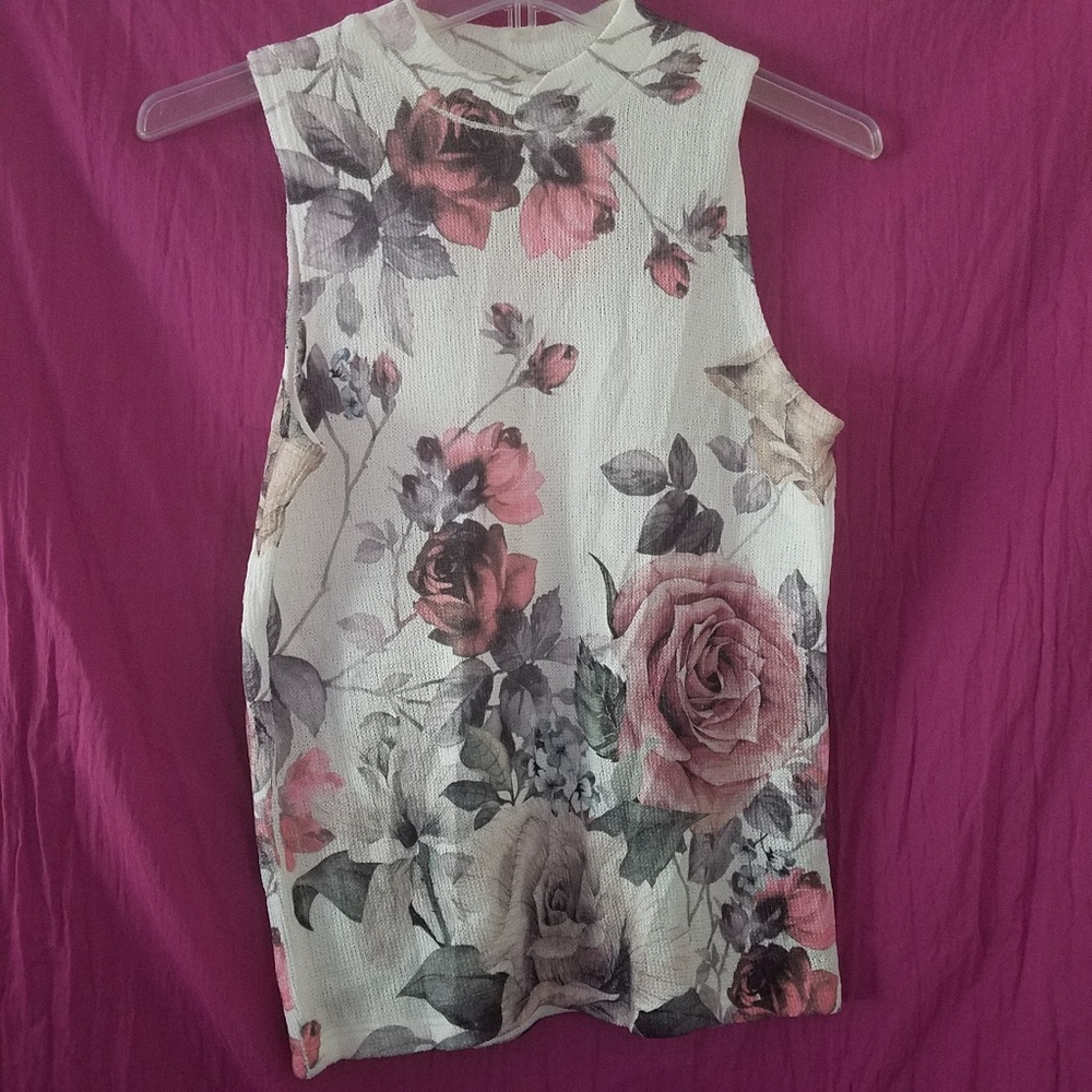 NWOT Sleeveless Knit Top